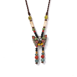Boho Schmetterling Halskette "Böhmische Träume" mit Perlen