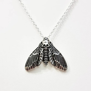 Mystische Halskette Dunkler Nachtfalter - Gothic Schmuck Silber!
