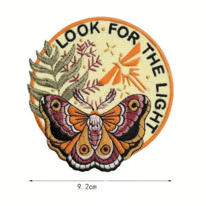 Bestickter Schmetterling Aufnäher 'Look for the Light' | Patch