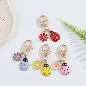 Schlüsselanhänger Sonnenblume & Marienkäfer – Süße Geschenkidee