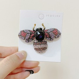 Broche Grosse Abeille incrustée de strass rose