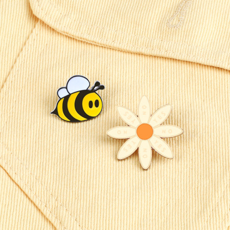 Pin-Set Biene & Gänseblümchen | Süßer Bienenschmuck als Geschenk