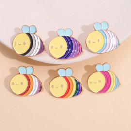 pins 6 couleurs d'émail pour ces pins abeilles enfantines