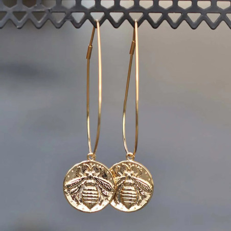 détails Boucles d'oreille antiques abeille monnaie