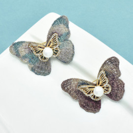 Grande Broche Papillon Perle et effet Dentelle