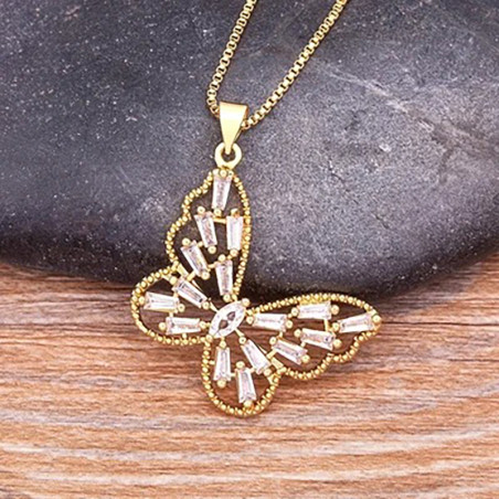 Elegante Halskette mit Schmetterling-Anhänger - 2 Modelle!