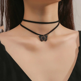 Collier papilion vintage gohique en velours avec petit papillon noir