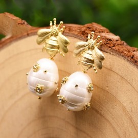 Boucles d'oreilles abeille faites la main avec perle