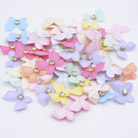 Vue détaillée des Écussons Papillon Aile de Papillon Strass Lot de 50 pièces