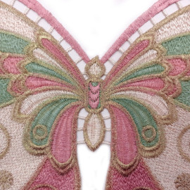 détails broderie du Grand Écusson Papillon à coudre 37cmx24cm