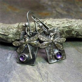 Détails des Boucles d'oreilles pendantes Libéllule Design Arty Pierre Violette Argent