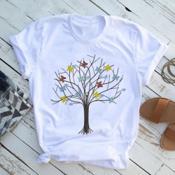 T-shirt Papillon sur Branche d'Arbre