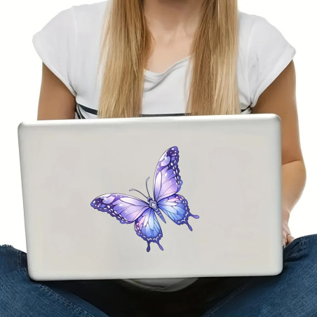 Vue utilisation du Sticker Papillon Violet en PVC - 16cm x 12.5cm