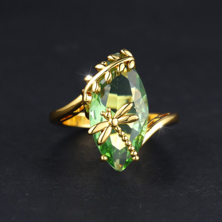 Vue du diamant Bague Libéllule sur Pierre Vert Olive Couleur Or