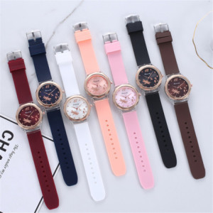 Montre Libéllule avec bracelet en Silicone - 7 couleurs au choix !