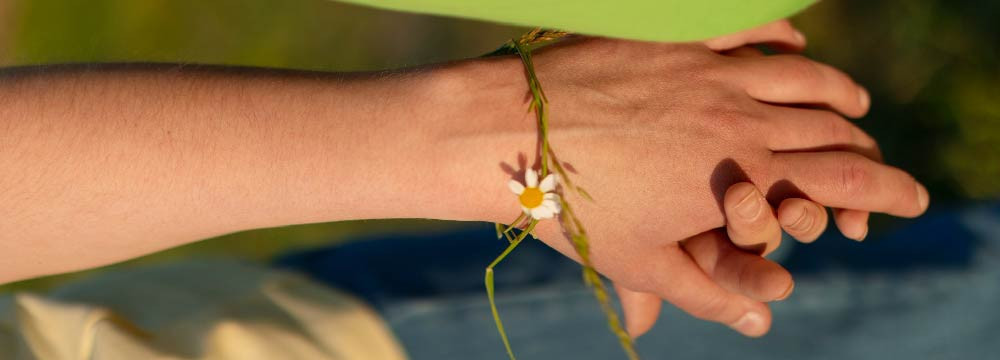 Bienenarmband: Reif, Kette, Silber & vergoldet